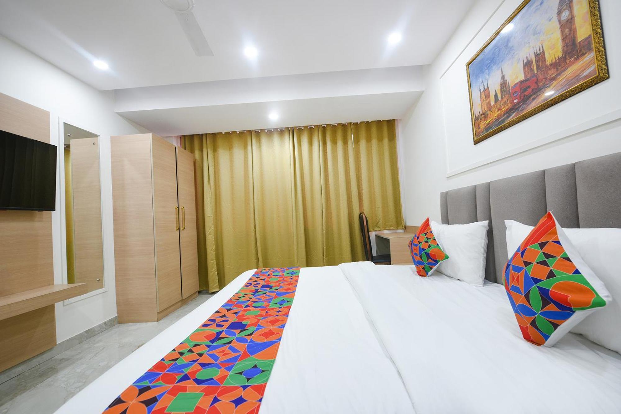 Fabhotel Prime Arjun Luxury Near Yashobhoomi